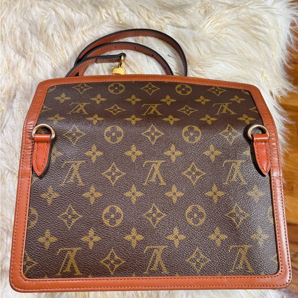 Louis Vuitton Dame Clutch Pouch professionally converted to Sling Cross-bag - Picture 11 of 16